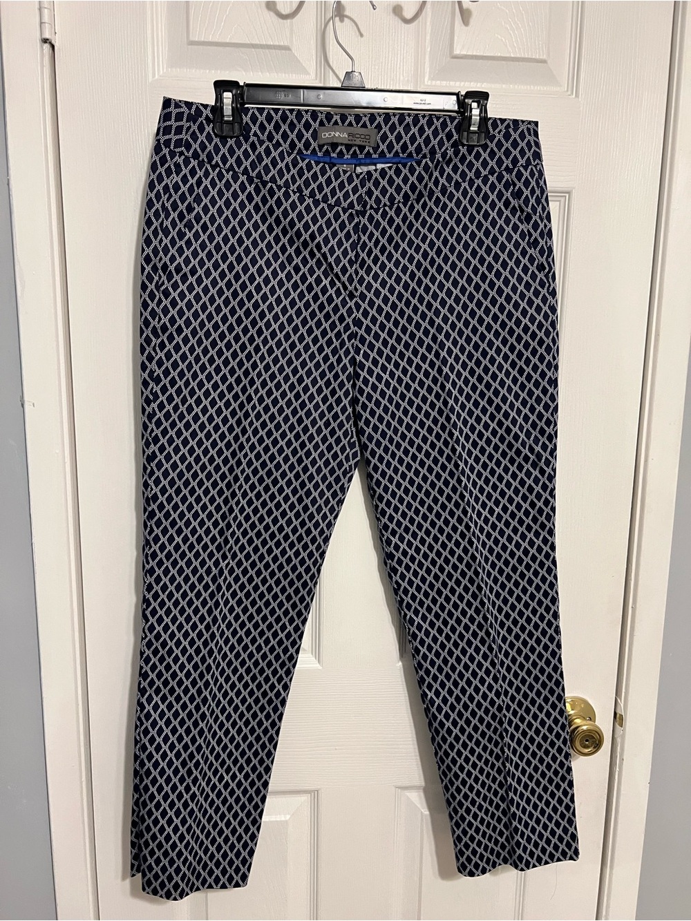 Donna Ricco Navy and White Lattice Print Ankle Pants